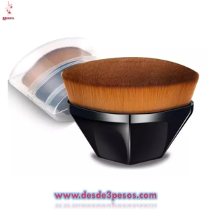 Brocha suave para maquillaje forma de pétalo con funda protectora (negro) 6 x 4.5cm. 