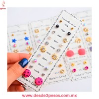 Blíster con 12 par de Aretes diferentes modelos y tamaños 18 x 5.5 cm. MC24-D68