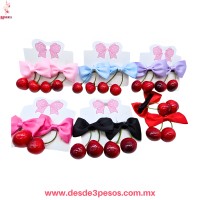 Blíster con Par de Moños con Cerezas Colgantes 8 x 8 cm en colores 