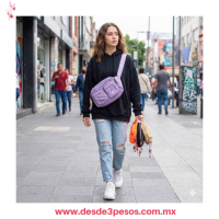 Bolso Nailon en Varios Tonos 6 Diviciones con Cierres Llavero y Parche Frontal con Frace