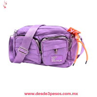 Bolso Nailon en Varios Tonos 6 Diviciones con Cierres Llavero y Parche Frontal con Frace