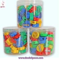 Bote con 72 pzas de Sacapuntas Ovalado en colores 2.5cm. 