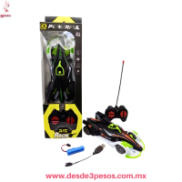 Coche Fórmula 3 Racing a Control Remoto con Luz y  pila recargable, Control ocupa 2 pilas AA no incluidas 21 x 10 cm.      