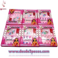 Paq. c/12 Estuche de uÃƒÂ±as carrusel con  decoracion para niÃƒÂ±a 