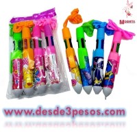 Bolsa con 4 plumas Multicolor decoradas, y liston para colgar 11 cm