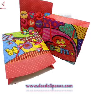 Bolsa de Regalo en forma de caja GRANDE, decorada de San Valentín con Diseños Diamantados 36 x 27 cm.