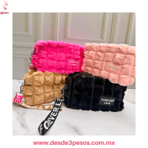 Cosmetiquera hecha de Peluche con forro por dentro FOREVER en colores 22 x 17 cm S-1372